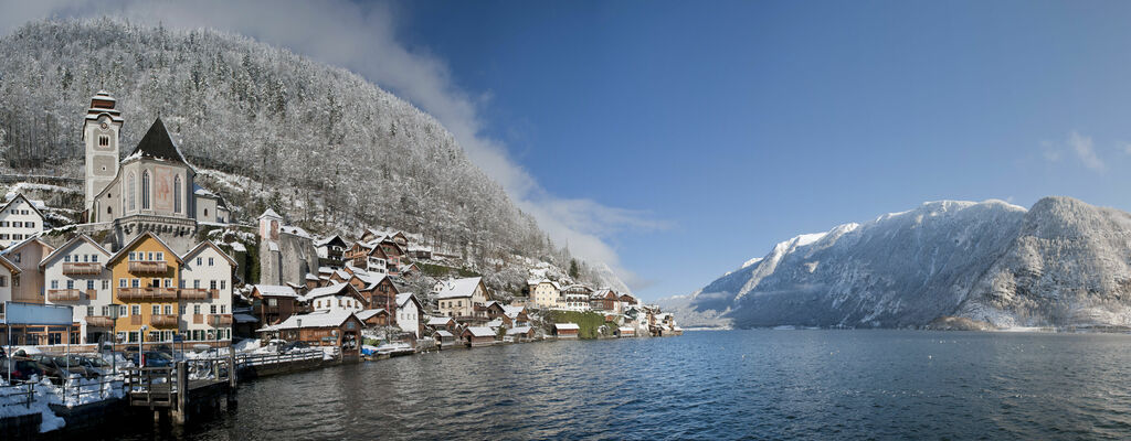 Hallstatt und der Hallstätter See im Winter