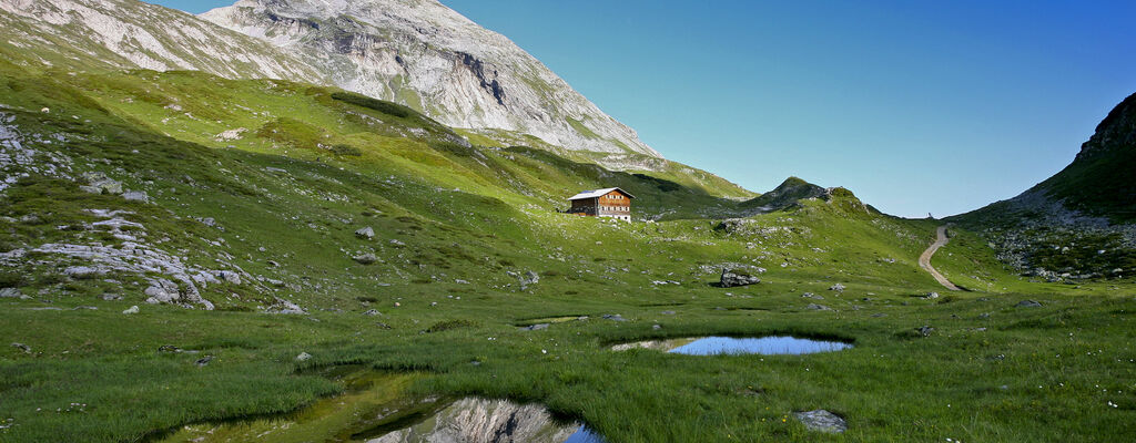 Giglachsee mit Giglachseehütte