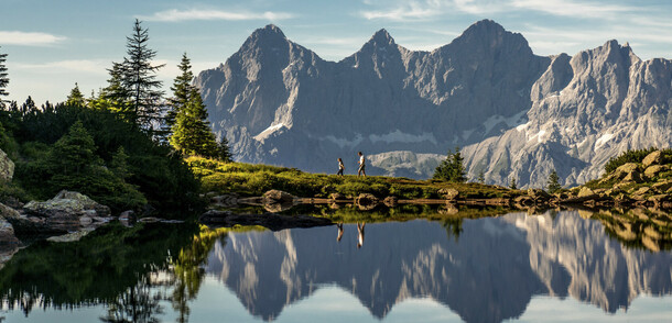 Auf der Reiteralm am Spiegelsee mit Blick auf Dachstein
