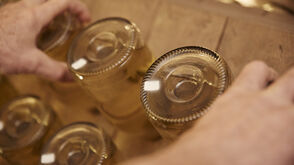 the "method traditional" the second fermentation inside the bottle 
