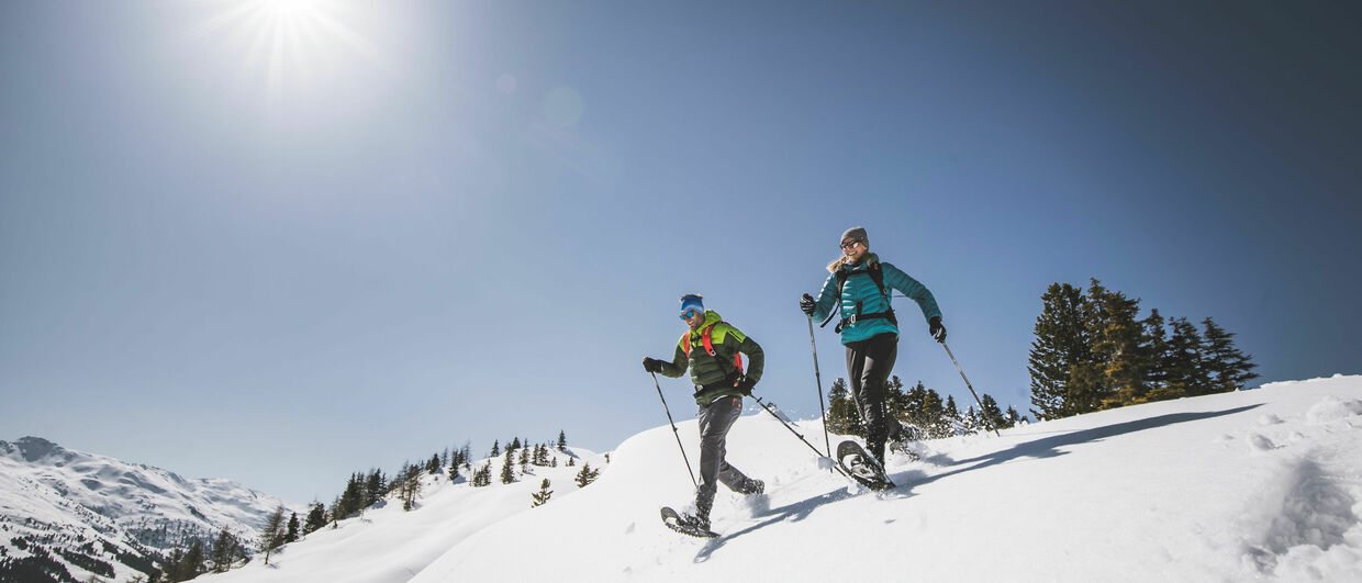 In der Silberregion Karwendel stehen 20 ausgeschilderte Schneeschuhrouten zur Wahl.