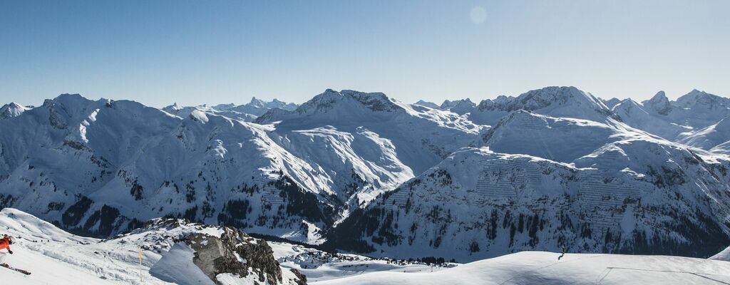 Schneesicherheit und Sonnenstunden: Skifahren in Lech Zürs am Arlberg