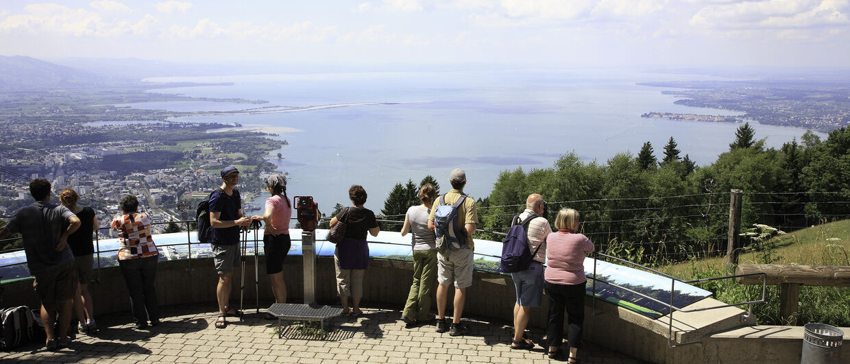 Bodenseepanorama: Der wohl schönste Blick auf den Bodensee öffnet sich vom Pfänder