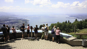 Bodenseepanorama: Der wohl schönste Blick auf den Bodensee öffnet sich vom Pfänder