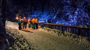 Stimmungsvoll - die Fackelwanderung durch die wildromantische Talbachklamm
