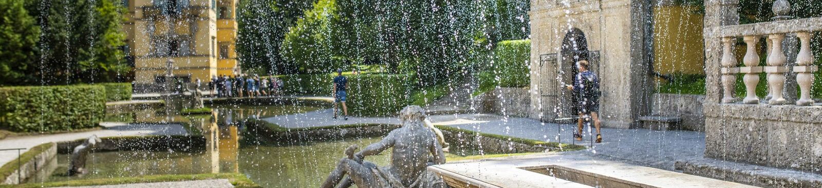 Wasserspiele im Park von Schloss Hellbrunn