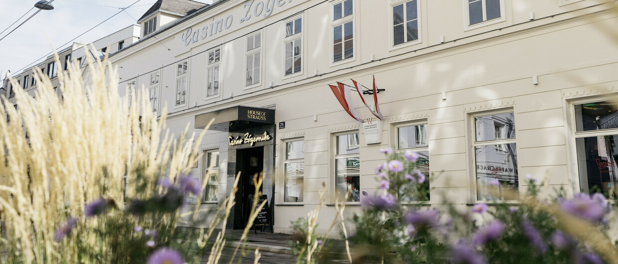 (c) House of Strauss