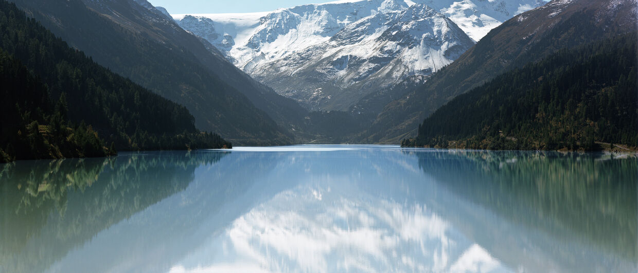 Kaunertaler Gletscherstraße, Gepatschstausee mit Weißseespitze