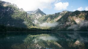 Bergseenduo in der Abgeschiedenheit: der Vordere und der Hintere Langbathsee