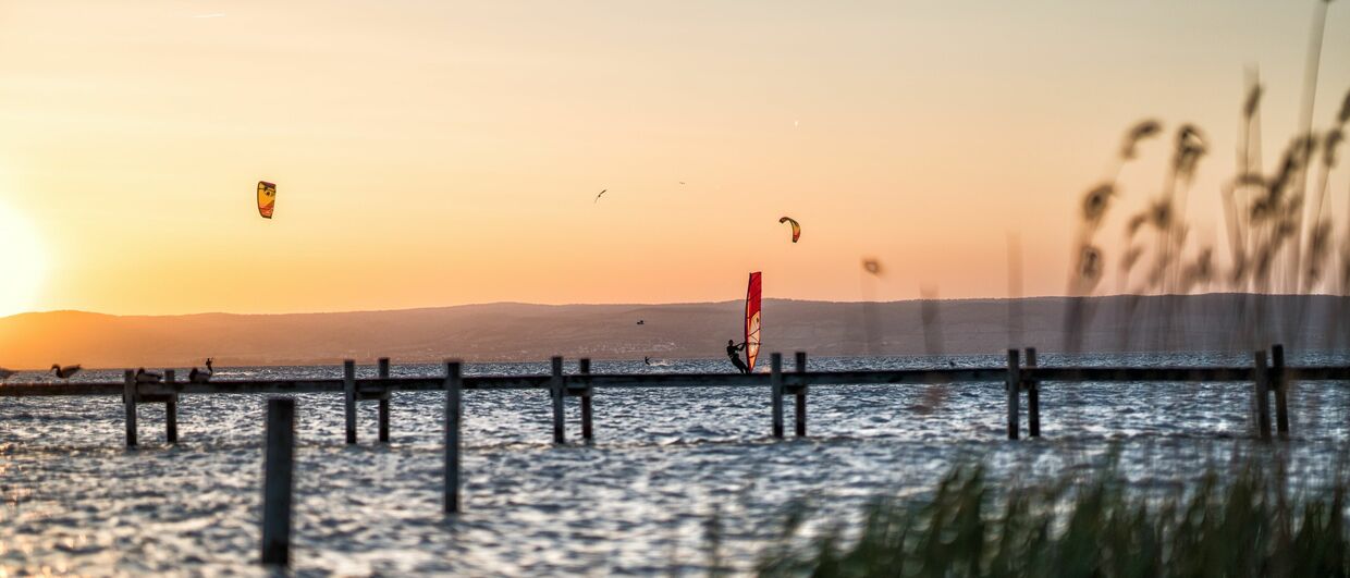 Kite-Surfer am Neusiedler See