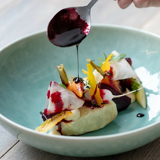 Regional, raffiniert und gleichzeitig international inspiriert kocht mitten in Wien das Restaurant Labstelle.