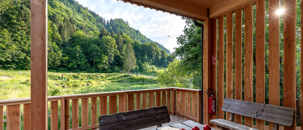 Mit Blick in die Natur: "Glamping" am Fischteich