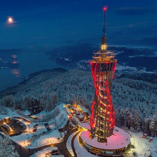 Adventzauber beim Aussichtsturm Pyramidenkogel am Wörthersee