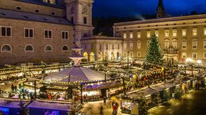 Salzburger Christkindlmarkt am Residenzplatz