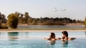 Wellness und Naturgenuss: St. Martins Therme & Lodge