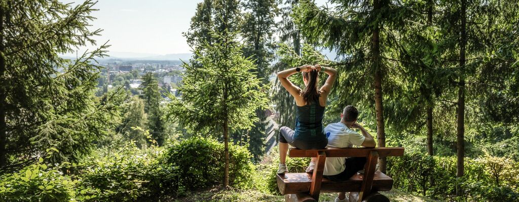 Nahe des Zentrums von Klagenfurt ist das Kreuzbergl ein beliebtes Ziel. 