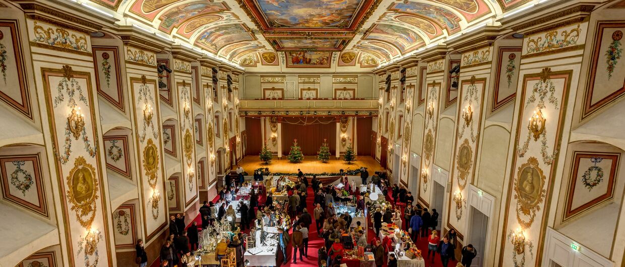 Adventmarkt im Haydnsaal von Schloss Esterházy