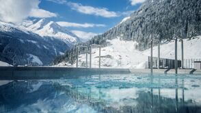 Skalní termální lázně Felsentherme Bad Gastein